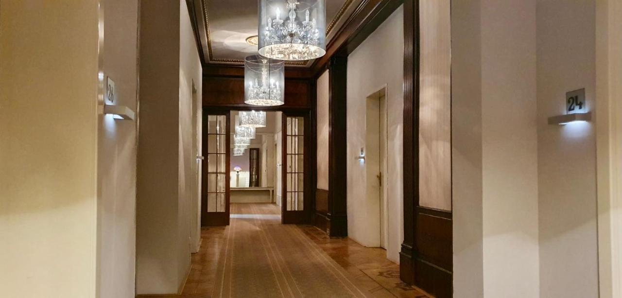 Hotel Okresni Dum Hradec Králové Екстериор снимка