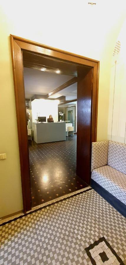 Hotel Okresni Dum Hradec Králové Екстериор снимка